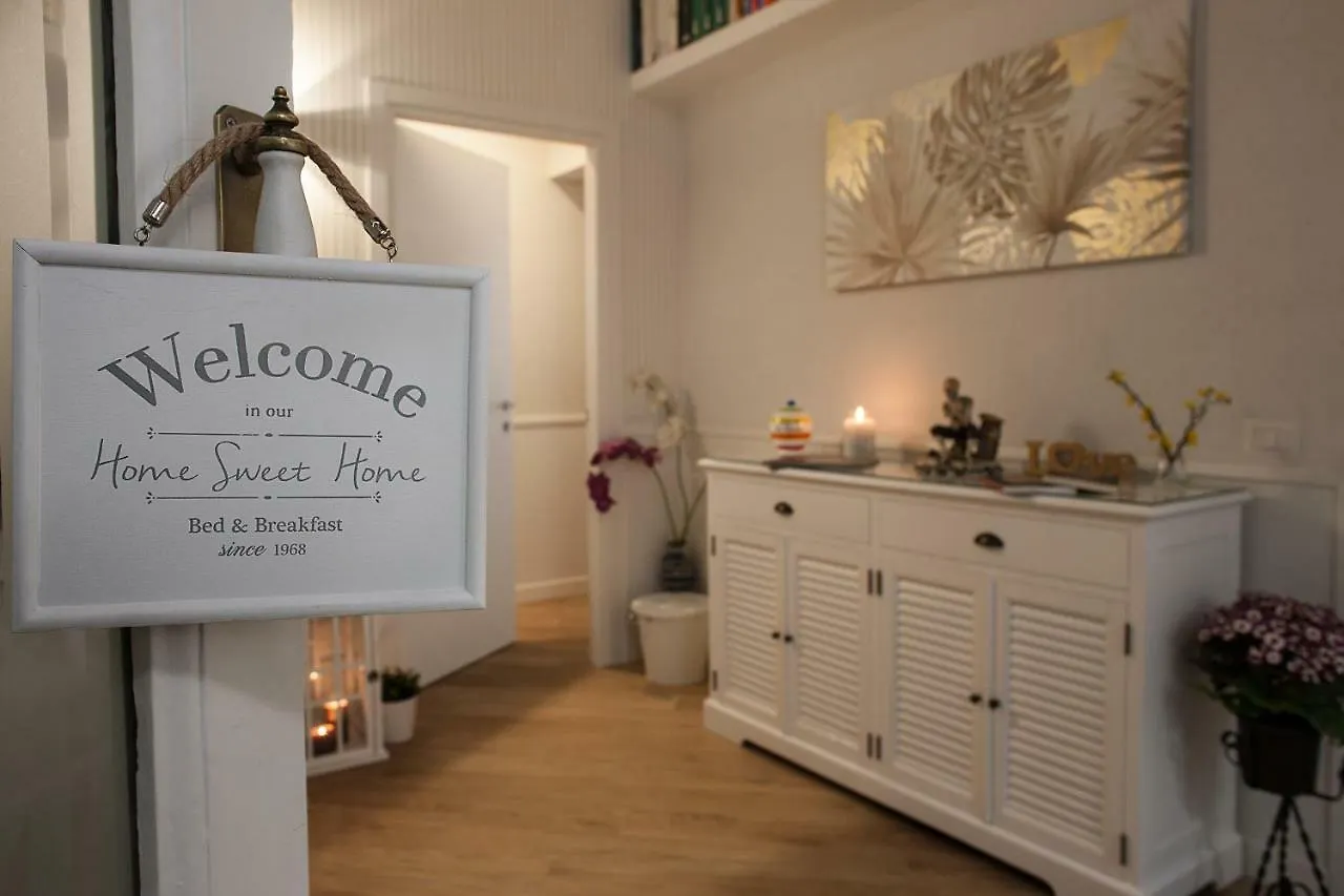 Relais Al Museo Hotel Naples 2*,